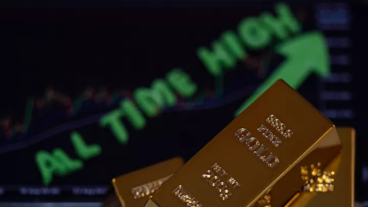 Χρυσός, ασήμι: Τι πυροδοτεί το ασταμάτητο ράλι 