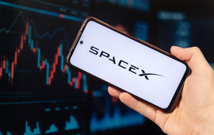 Η SpaceX εξετάζει αρχική δημόσια προσφορά στα 1,5 τρισ. δολάρια