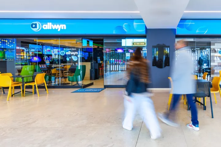 Μία πρώτη ματιά στο υπερσύγχρονο δίκτυο καταστημάτων της Allwyn - Δείτε πώς μεταμορφώθηκε ένα κατάστημα ΟΠΑΠ σε Allwyn store