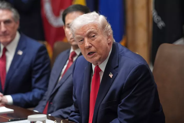 Τραμπ: «Πράσινο φως» για να ανοίξει και πάλι ο εναέριος χώρος της Βενεζουέλας 