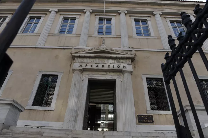 Στο ΣτΕ ο διαγωνισμός για τις άγονες γραμμές - Κατατίθενται σήμερα οι φάκελοι χωρίς αποσφράγιση