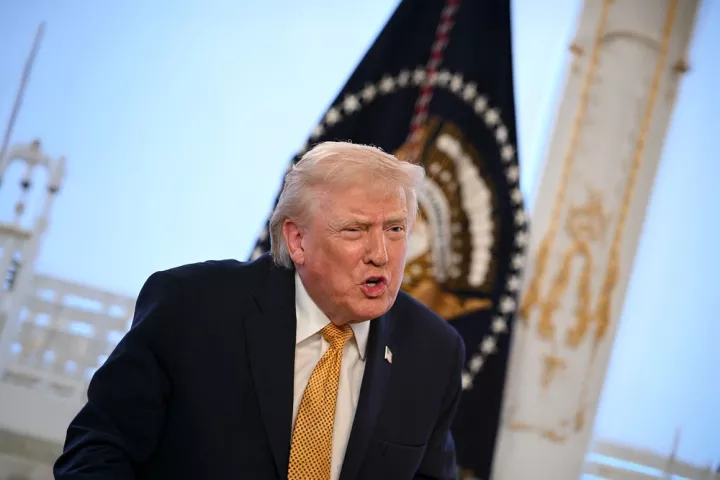 Τραμπ: Προτείνω για διοικητή της Fed τον Κέβιν Γουόρς