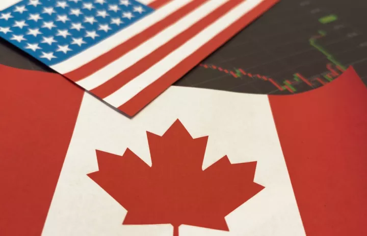 Η οικονομία του Καναδά «κατέβασε ταχύτητα» εν μέσω της αβεβαιότητας των δασμών 