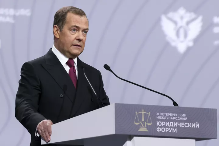 Μεντβέντεφ: Αποτελεσματικός ηγέτης ο Τραμπ - Σύντομα ο πόλεμος θα τελειώσει νικηφόρα για εμάς