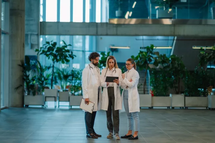 «Προλαμβάνω» και νεφρική υγεία: Ξεκινά ο έλεγχος μέσω SMS 