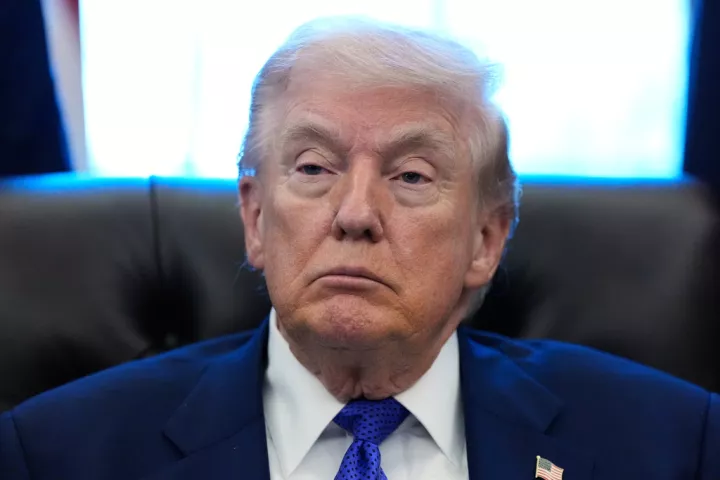 Ο Τραμπ ανακοίνωσε τη δημιουργία ειδικού αποθεματικού για τις κρίσιμες γαίες, αξίας 12 δισ. δολαρίων