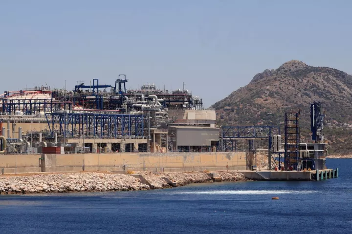 Reuters: Εδραιώνεται στρατηγικά η Ελλάδα, ξεκινά η προμήθεια αμερικανικού LNG στην Ουκρανία, ο ρόλος της Atlantic See LNG Trade