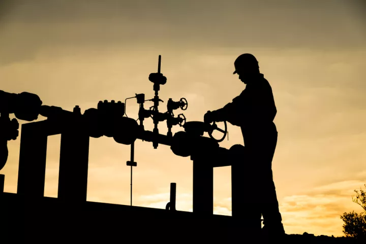 Μεγάλες απώλειες για το πετρέλαιο πριν τις επαφές των ΗΠΑ με το Ιράν