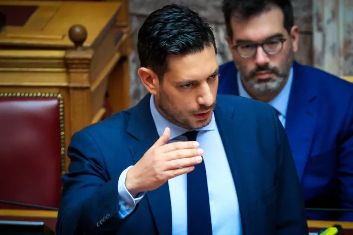 Έρχονται πρόστιμα 100 ευρώ για όσους δεν κόβουν εισιτήριο στα ΜΜΜ - Τι αλλάζει με τα ταξί