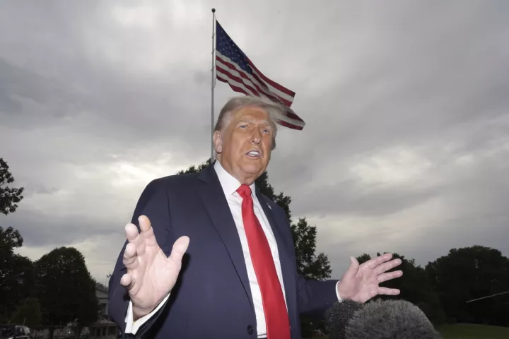 ΗΠΑ: Αποσύρθηκε το βίντεο που ανήρτησε ο Τραμπ για το ζεύγος Ομπάμα