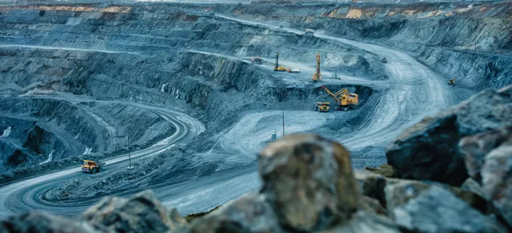 Μπορεί το σιδηρομετάλλευμα να διατηρήσει τη θέση του εν μέσω της οικονομικής επιβράδυνσης στην Κίνα;