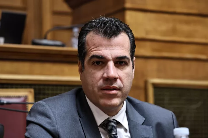 Θ. Πλεύρης: Επί της αρχής, εμπιστεύομαι την έκθεση του Λιμενικού για το δυστύχημα και όχι τους διακινητές