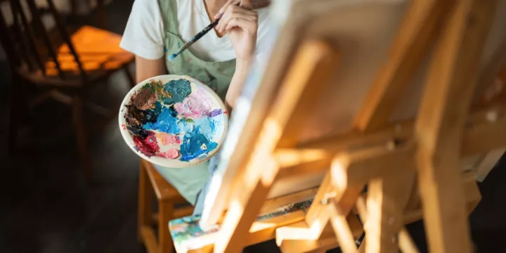 Η Ιρλανδία προχωρά σε πρωτοποριακό πρόγραμμα παροχής βασικού εισοδήματος για τους καλλιτέχνες