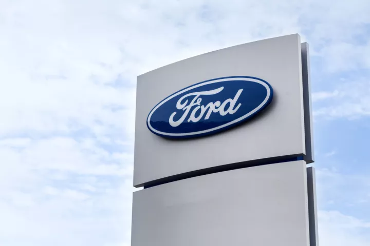 Ισχυρές απώλειες για τη Ford λόγω των προβλημάτων στα ηλεκτρικά οχήματα