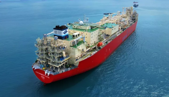 Gastrade: Κρίσιμες επαφές με την DFC για το νέο FSRU στη Θράκη 