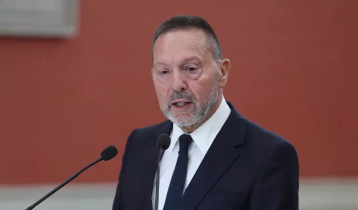 Συνεργάτες Στουρνάρα για Τσίπρα: Ήθελαν να βάλουν χέρι στα αποθεματικά των ασφαλιστικών ταμείων