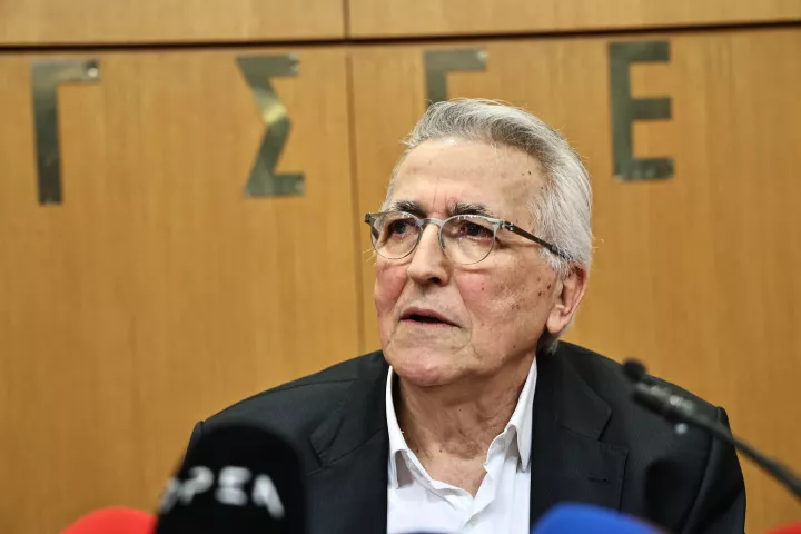 Ο Παναγόπουλος απαντά στο ΠΑΣΟΚ: Δεν αντιδικώ με το κόμμα μου, αλλά δεν παραιτούμαι από την ΓΣΕΕ