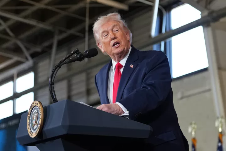 Ο Τραμπ λέει ότι θα επισκεφθεί τη Βενεζουέλα