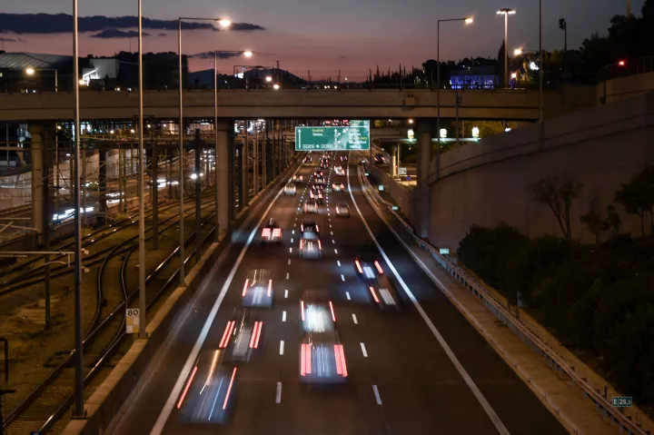 Παρατείνονται οι κυκλοφοριακές ρυθμίσεις στην Αττική Οδό λόγω έργων συντήρησης της σήραγγας «Λιοσίων» 