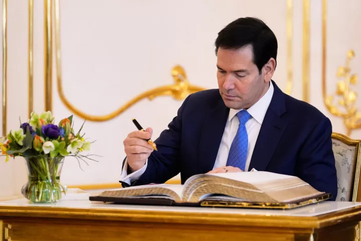 Έπαινοι από τον Ρούμπιο στη Συρία για την πορεία της, παρά τα εμπόδια