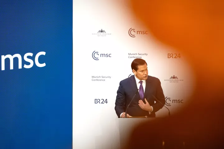 Μόναχο: Οι δύο όψεις της Αμερικής και στη μέση η Ευρώπη