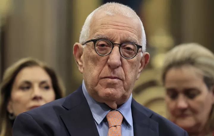 Ν. Κακλαμάνης για Αρβελέρ: Ξεχωριστή θέση στη συλλογική μνήμη του τόπου και της ευρωπαϊκής διανόησης