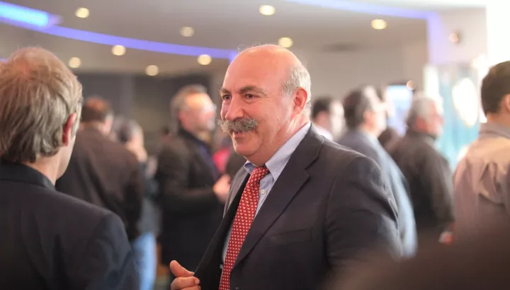 Σπάτα: Πυροβόλησε στον αέρα και κλείστηκε στο σπίτι του ο Χρ. Μαυρίκης - Στο σημείο η ΕΛ.ΑΣ.