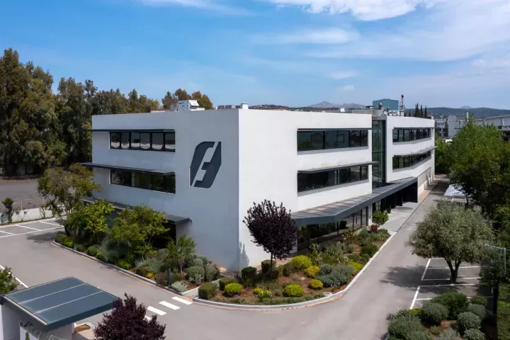 Ρεκόρ εσόδων και κερδοφορίας για τη Theon το 2025 - Στα 1,4 δισ. το ανεκτέλεστο - Αύξηση τζίρου 30% το 2026