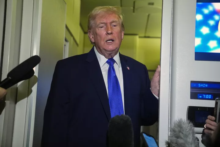 Με το δάχτυλο στη σκανδάλη ο Τραμπ: Οι έξι ενδείξεις ότι είναι έτοιμος για πόλεμο κατά του Ιράν