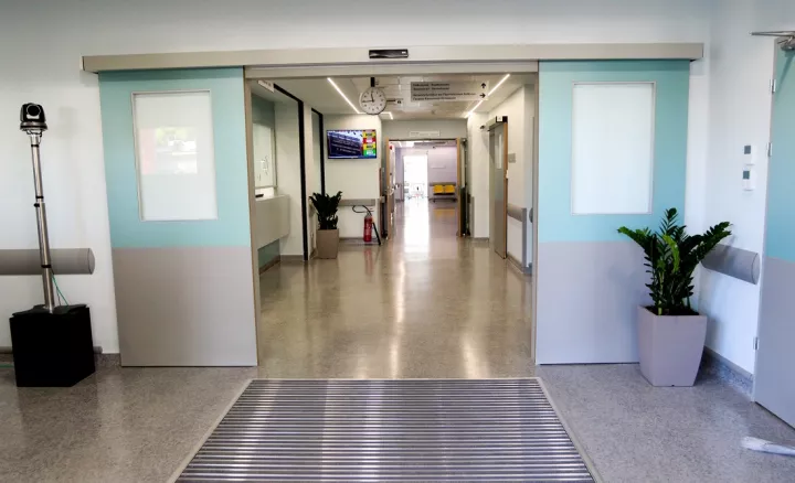 ΕΟΔΥ: Τρεις θάνατοι από γρίπη και δύο από COVID-19 την τελευταία εβδομάδα