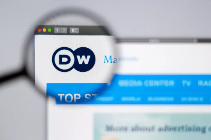 Τουρκία: Δημοσιογράφος της DW συλλαμβάνεται για ψευδείς ειδήσεις και προσβολή σε βάρος του προέδρου