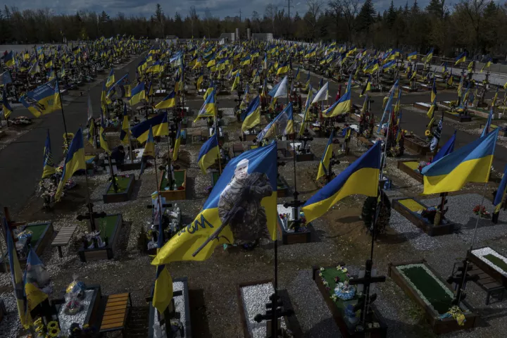 Ουκρανία: Μετέωρες οι διαπραγματεύσεις σε τέσσερα χρόνια πολέμου