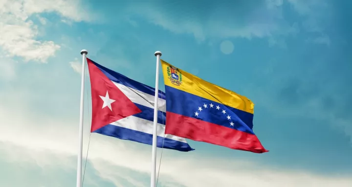 Οι δυνάμεις ασφαλείας της Κούβας αποχωρούν από τη Βενεζουέλα καθώς αυξάνεται η πίεση από τις ΗΠΑ