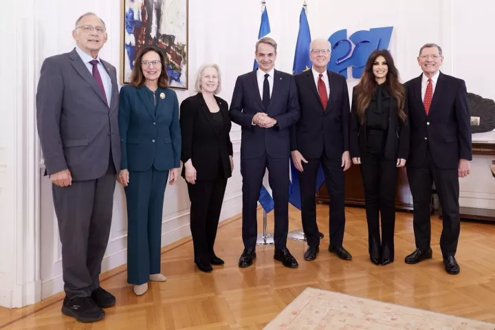 Κίμπερλι Γκίλφοϊλ με Γερουσιαστές των ΗΠΑ: Συζητήσαμε για τη δύναμη των σχέσεων μεταξύ ΗΠΑ - Ελλάδας