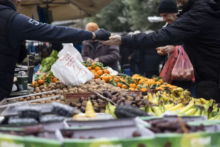 Ανοιχτές οι λαϊκές αγορές ανήμερα της Καθαράς Δευτέρας