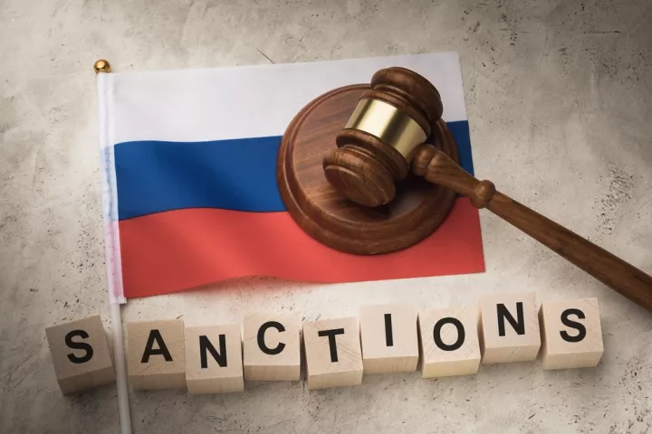 Κυρώσεις της ΕΕ σε οκτώ άτομα που εμπλέκονται σε παραβιάσεις των ανθρωπίνων δικαιωμάτων στη Ρωσία