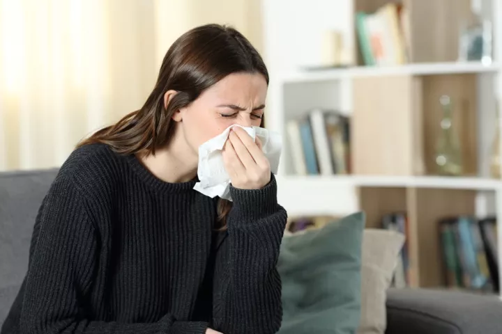 Αλλεργίες: Γιατί πλέον ξεκινούν νωρίτερα και ποιοι παράγοντες ευθύνονται