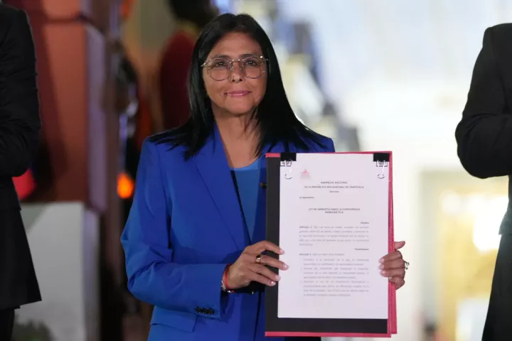 Κάλας: Θα προτείνει άρση των ευρωπαϊκών κυρώσεων σε βάρος της Ντέλσι Ροντρίγκεζ