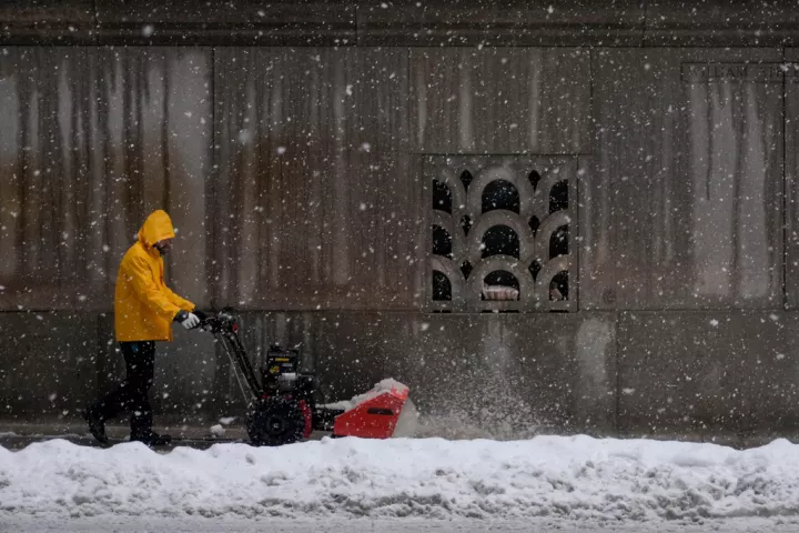 Αντιμέτωπες με σφοδρή χιονοθύελλα οι βορειοανατολικές ΗΠΑ - Σε κατάσταση συναγερμού η Νέα Υόρκη (vids)