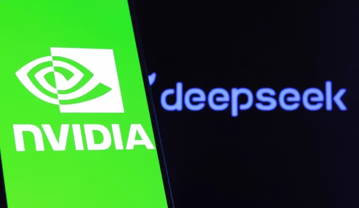Η DeepSeek φέρεται να εκπαίδευσε το νέο της μοντέλο με τα απαγορευμένα τσιπ Blackwell της Nvidia