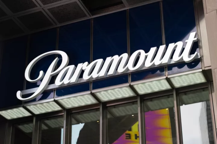Paramount: Υποβάλλει υψηλότερη προσφορά για τη Warner Bros Discovery 