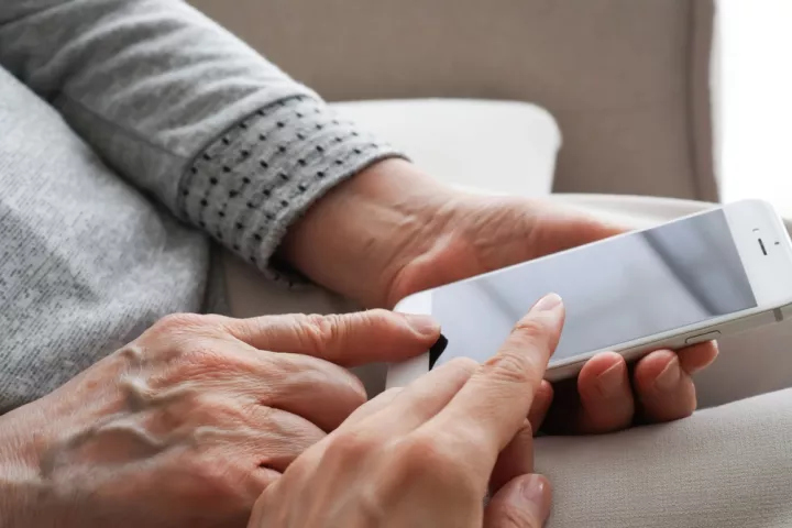 Ψηφιακή ενδυνάμωση ηλικιωμένων και ΑμεΑ: Ξεκίνησαν οι εγγραφές στο πιλοτικό πρόγραμμα