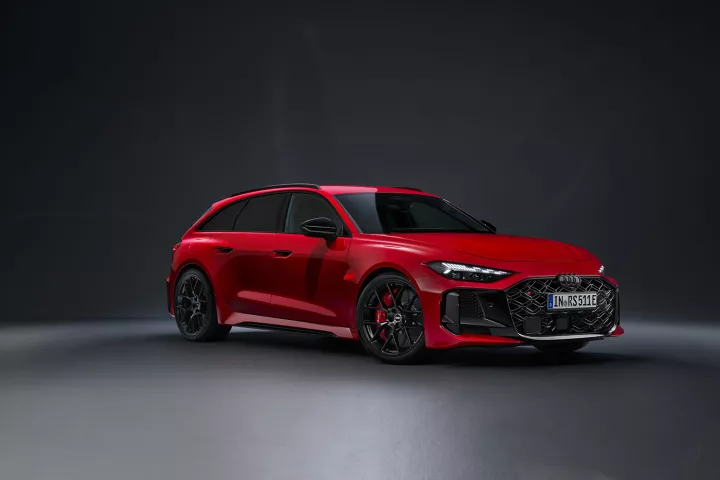 639 ίπποι και plug-in υβριδική τεχνολογία για ένα γερμανικό «εργαλείο» πολυτελείας