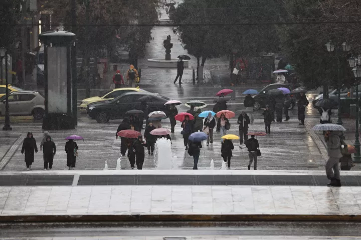 Πού οφείλονται οι παρατεταμένες βροχοπτώσεις στην Ελλάδα - 18 κακοκαιρίες μέσα σε 4 μήνες