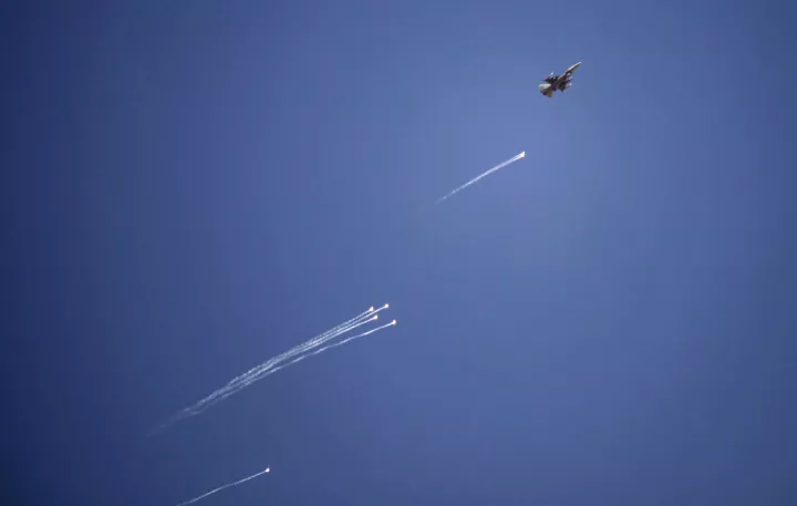 Κατάρ και Μπαχρέϊν «απέκρουσαν» επιθέσεις που είχαν στόχο εδάφη τους - Η Ιορδανία κατέρριψε δύο πυραύλους 