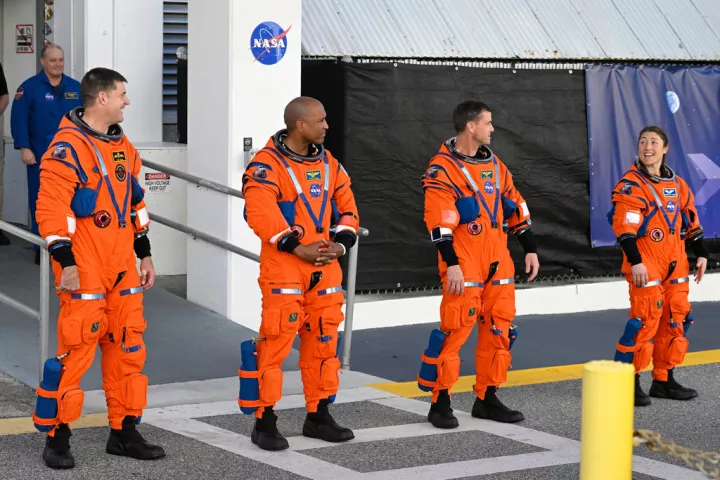 Artemis II: Με έναν Αφροαμερικανό και μία γυναίκα η ιστορική επιστροφή στη Σελήνη