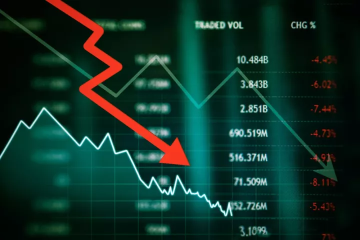Investing: Τι συστήνουν οι αναλυτές ενόψει του κλυδωνισμού των αγορών