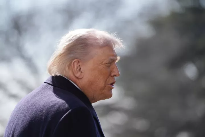 Τραμπ για Ιράν: Οι στρατιωτικές επιχειρήσεις στο Ιράν προχωρούν ταχύτερα από το χρονοδιάγραμμα - «Σκοτώθηκαν 48 ηγέτες»