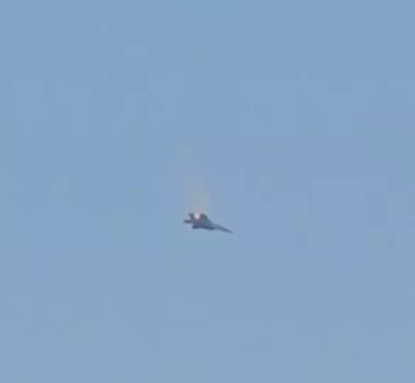 Αμερικανικό F-15 συνετρίβη στο Κουβέιτ - Το πλήρωμα πρόλαβε να εγκαταλείψει το αεροσκάφος (vid)