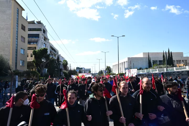 Μέχρι τέλους με τους ισλαμοταλιμπάν και τους μουλάδες  
